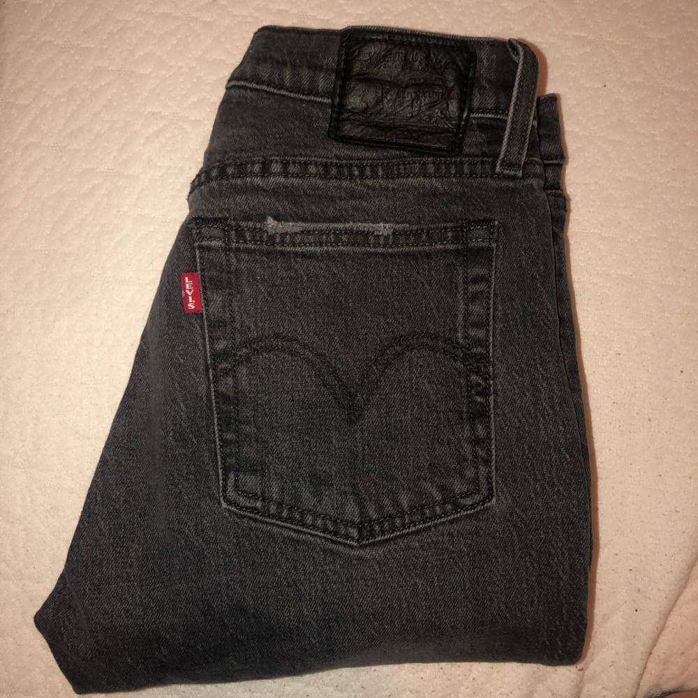 Levi’s wedgie jeans